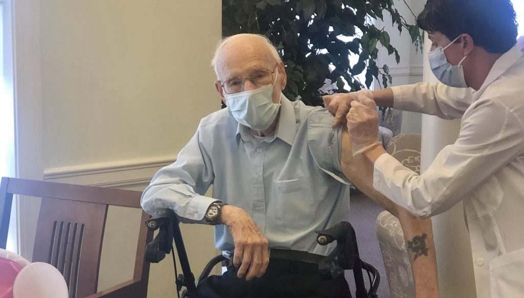 Lloyd Jones Senior Living residents receive COVID-19 vaccine